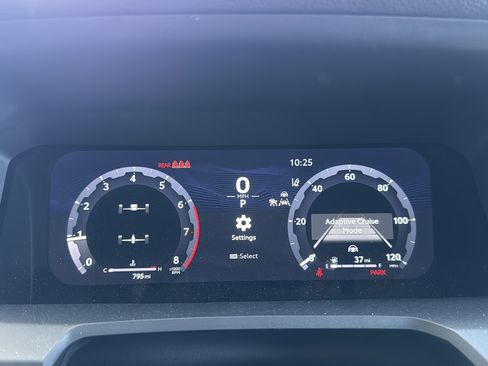 Used 2024 Toyota Tacoma TRD Sport AWD/4WD image 21