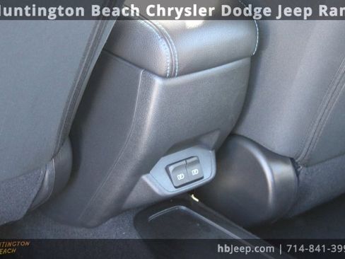 Used 2022 Nissan Leaf SV image 35