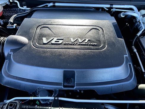 Used 2016 Chevrolet Colorado LT w/ LT Convenience Package RWD image 32