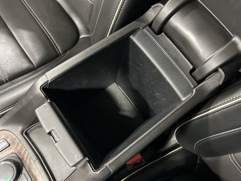 Used 2023 GMC Acadia Denali image 27