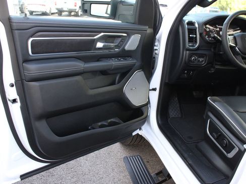 New 2027 RAM 1500 Laramie AWD/4WD image 12