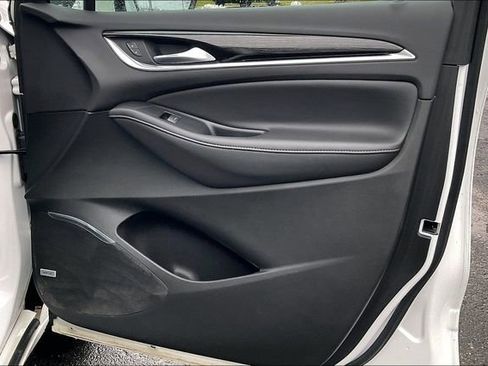 Used 2021 Buick Enclave Avenir w/ Avenir Technology Package image 24