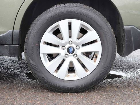 Used 2015 Subaru Outback 2.5i Premium image 9