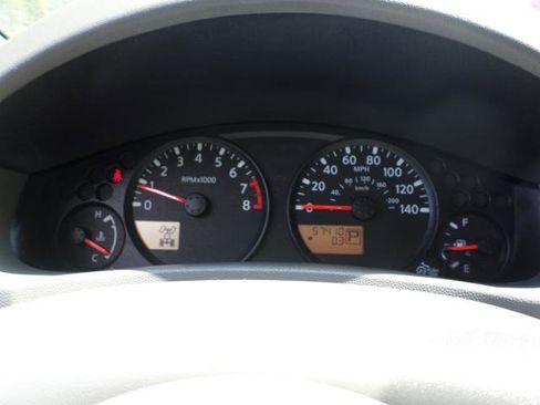 Used 2020 Nissan Frontier SV image 18