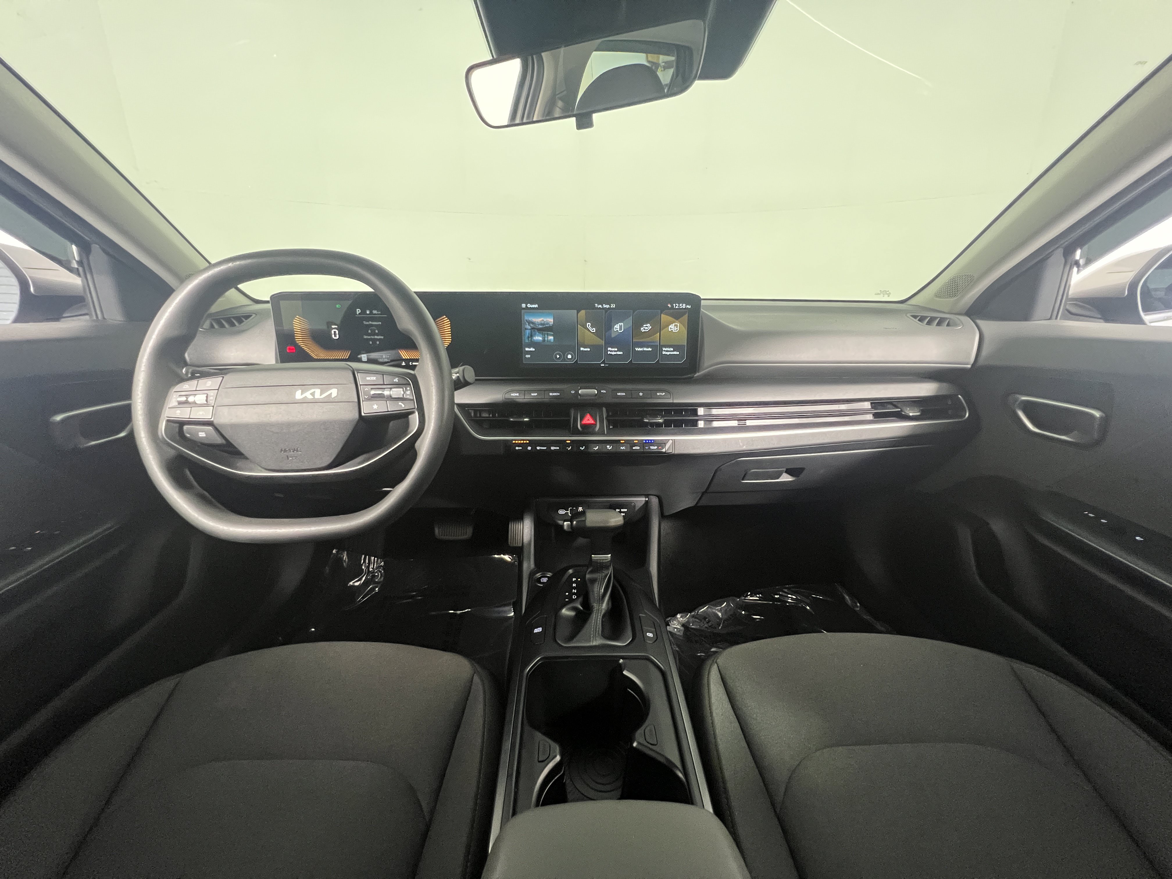 Used 2025 Kia K4 FWD image 11