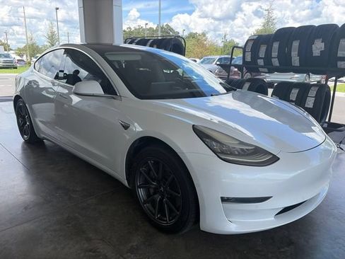 Used 2018 Tesla Model 3 RWD image 4