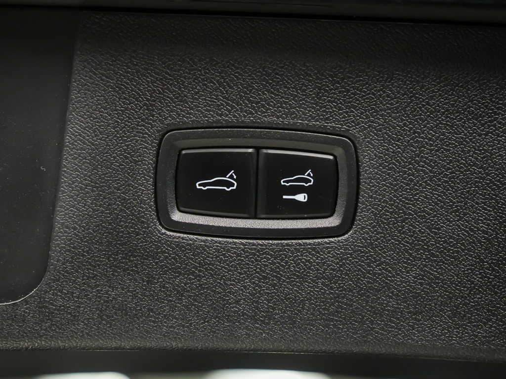 Used 2019 Porsche Cayenne AWD/4WD image 14