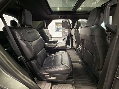 Used 2022 Ford Explorer ST w/ Equipment Group 401A image 13