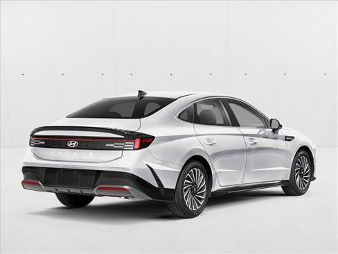 New 2026 Hyundai Sonata SEL FWD image 2