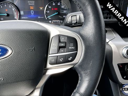 Used 2022 Ford Explorer XLT w/ Equipment Group 202A image 12