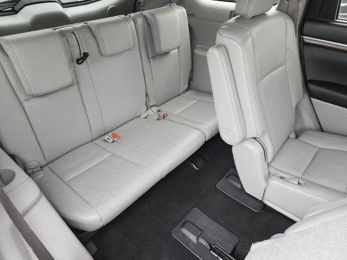 Used 2016 Toyota Highlander Limited AWD/4WD image 20