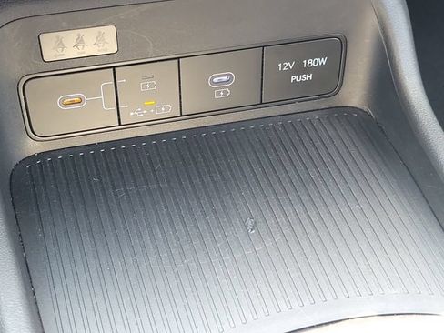 Used 2025 Hyundai Kona SEL FWD image 32