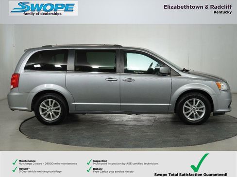 Used 2019 Dodge Grand Caravan SXT image 2