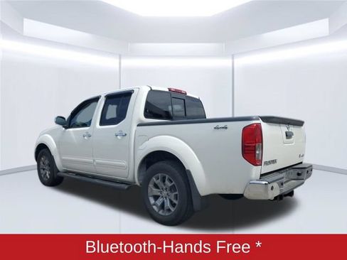 Used 2019 Nissan Frontier SL AWD/4WD image 3