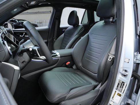 New 2026 Mercedes-Benz GLC 300 4MATIC image 2