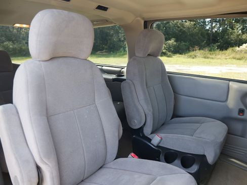 Used 2004 Oldsmobile Silhouette GL image 14