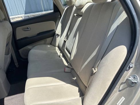 Used 2009 Hyundai Elantra GLS FWD image 3
