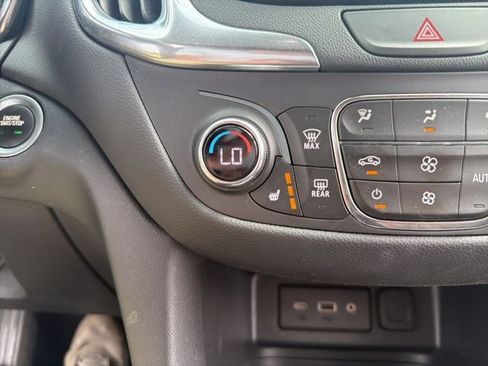Used 2021 Chevrolet Equinox LT FWD image 25