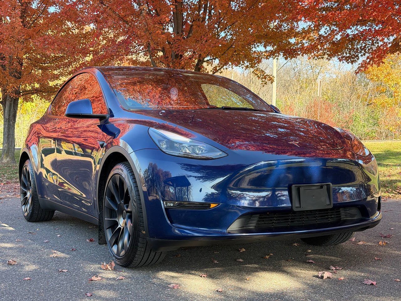 Used 2024 Tesla Model Y Long Range AWD/4WD image 1