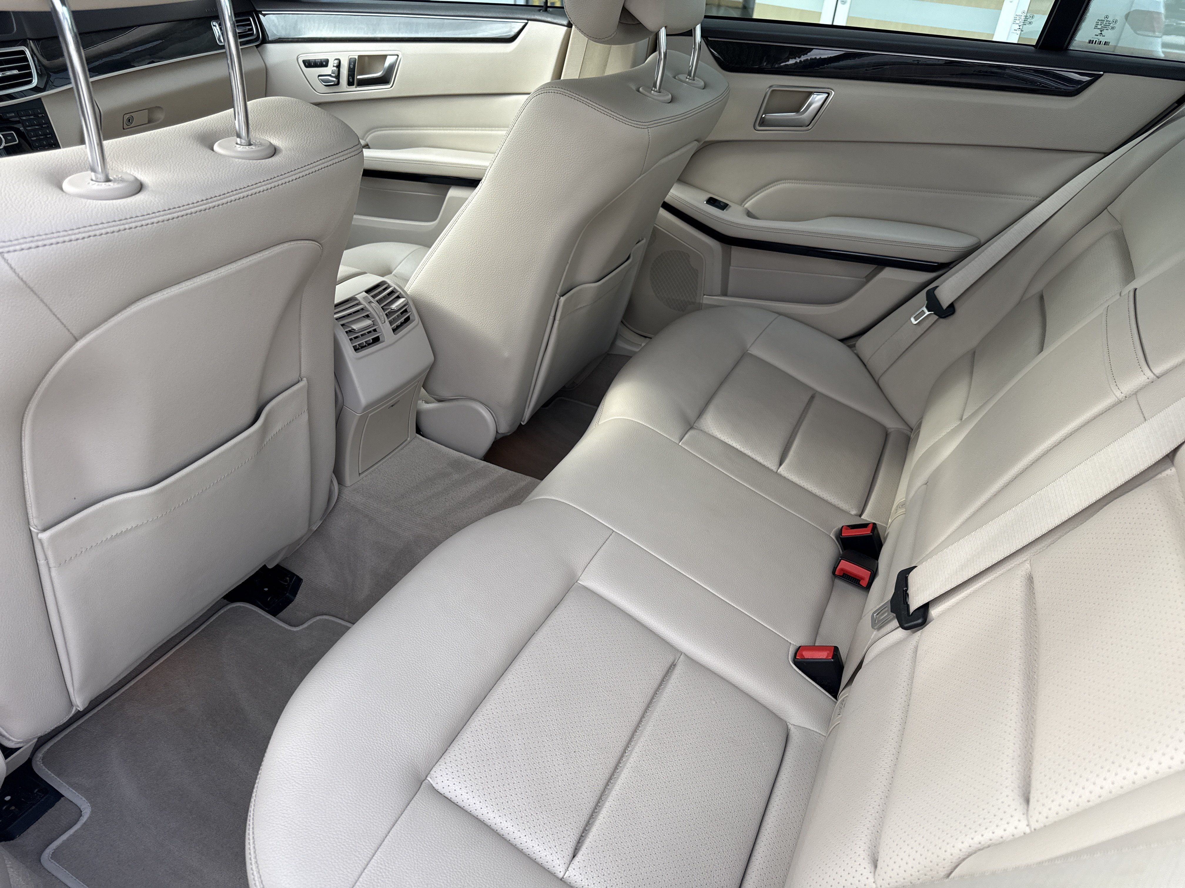 Used 2015 Mercedes-Benz E 350 Sedan image 12