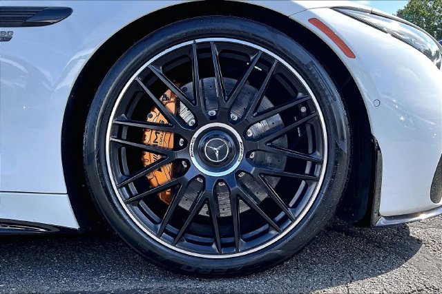 Used 2022 Mercedes-Benz SL 63 AMG 4MATIC image 9