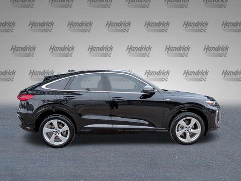 Used 2025 Audi Q5 Premium Plus AWD/4WD image 10
