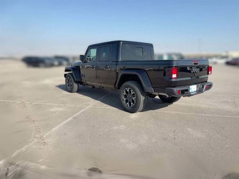 New 2026 Jeep Gladiator Sport image 8