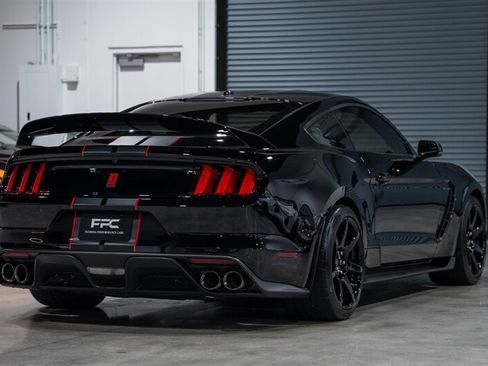 Used 2018 Ford Mustang Shelby GT350R w/ GT350R Equipment Group 920A RWD image 15