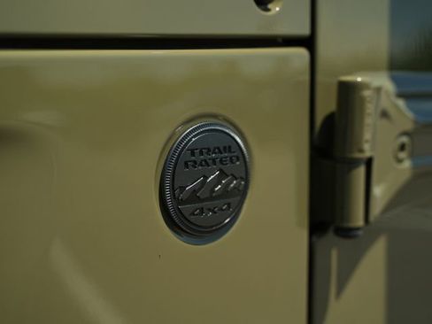 Used 2025 Jeep Wrangler Sport AWD/4WD image 30