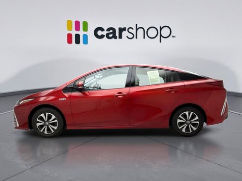 Used 2017 Toyota Prius Prime Advanced image 2