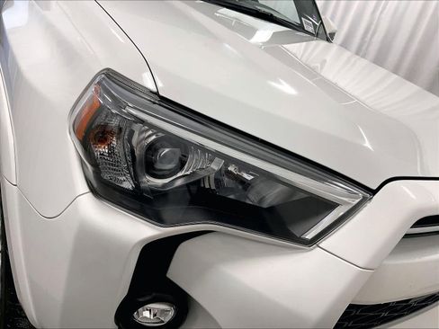 Used 2024 Toyota 4Runner SR5 Premium image 32