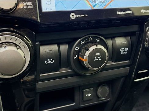 Used 2021 Toyota 4Runner TRD Off-Road Premium image 16