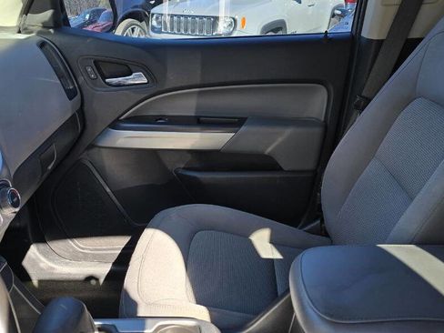 Used 2018 Chevrolet Colorado LT image 21