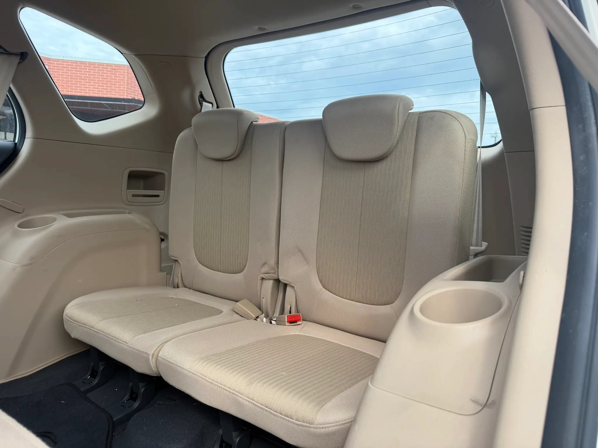Used 2009 Kia Rondo LX FWD image 16