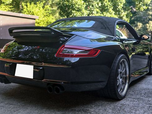 Used 2006 Porsche 911 Carrera S RWD image 18