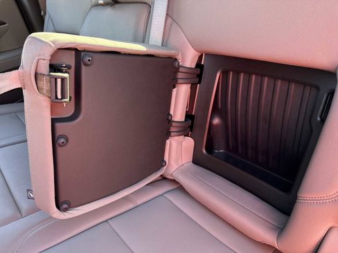 Used 2024 GMC Sierra 1500 SLT w/ SLT Premium Plus Package image 23