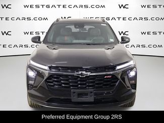 Used 2025 Chevrolet Trax RS w/ Sunroof Package FWD video 2
