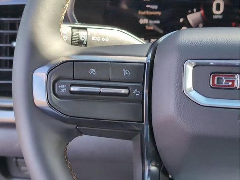 Used 2026 GMC Canyon AT4 w/ Technology Plus Package image 21