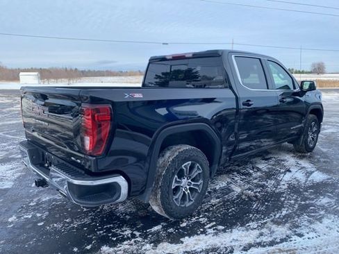 Used 2023 GMC Sierra 1500 SLE image 4