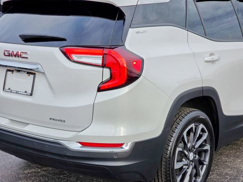 Used 2022 GMC Terrain SLT w/ Infotainment Package II image 23