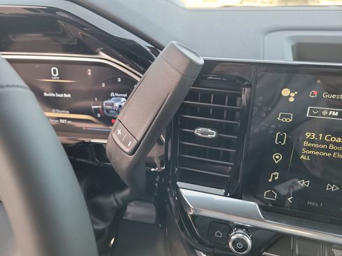 New 2026 GMC Sierra 2500 SLT image 22