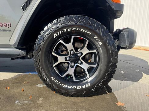 Used 2021 Jeep Wrangler Unlimited Rubicon image 29