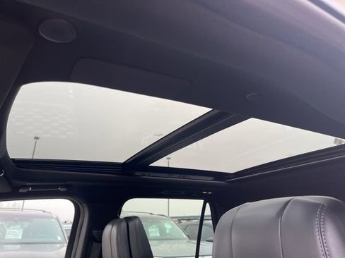 Used 2025 Lincoln Navigator Reserve w/ Jet Appearance Package image 11