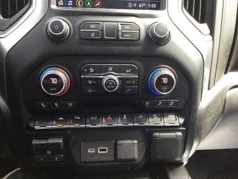 Used 2022 Chevrolet Silverado 1500 LTZ w/ LTZ Premium Package image 14