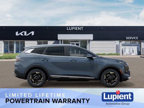 New 2026 Kia Sportage EX image 10