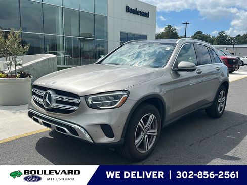 Used 2021 Mercedes-Benz GLC 300 4MATIC image 1