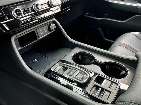 Certified 2025 Honda Pilot EX-L image 18