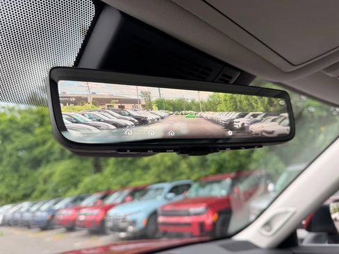 Used 2025 Toyota Grand Highlander AWD image 34
