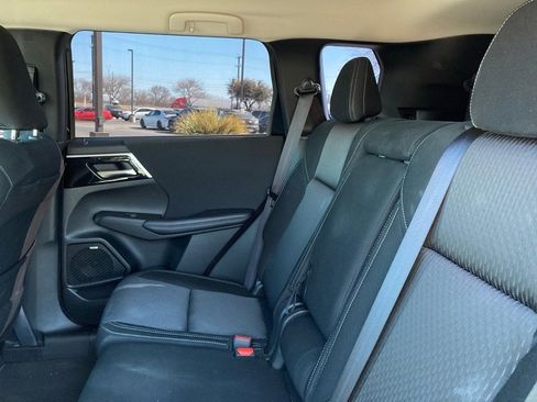 Used 2025 Mitsubishi Outlander ES image 11