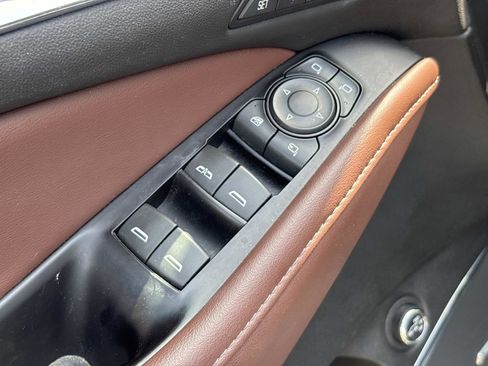 Used 2018 Buick Enclave Avenir w/ Avenir Technology Package image 14